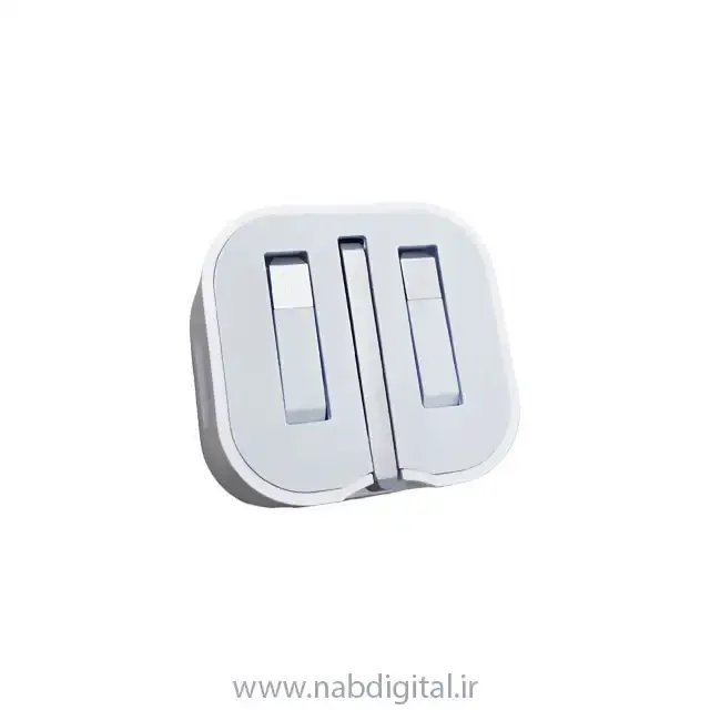 نمای نزدیک شارژر اصلی اپل A2344 با پین بسته